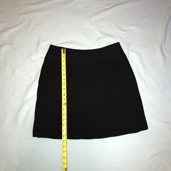 Reiss Black Ribbed Mini Skirt Size 6 - Picture 3 of 8